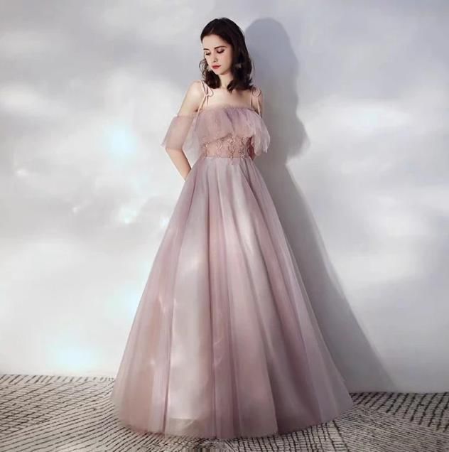 礼服|心理学当闺蜜伴娘,你会穿哪款礼服测你会栽到哪种男生手中