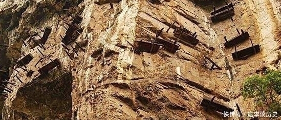 悬棺|悬崖峭壁上的悬棺,古人是如何放上去的真相揭开让人不敢相信
