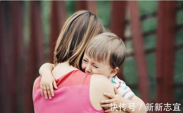 女孩|“我能尝一小口吗”6岁女儿想吃弟弟蛋糕,妈妈的反应让人心寒