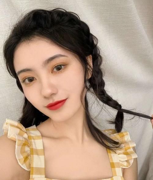 2020春季流行发型,提高颜值还减龄,再也不用“蓬头垢面”了