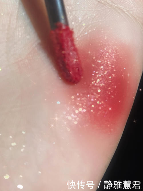 key|好看到失语，这就是传说中最闪的那只口红吧！