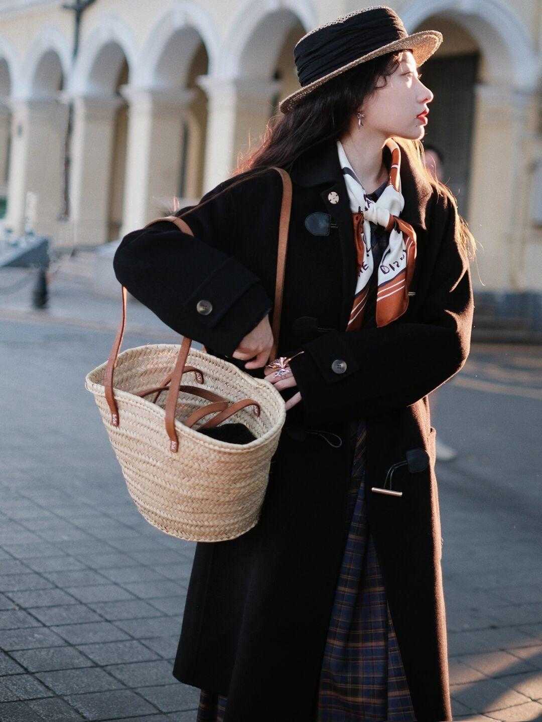 博主|梨形身材的小仙女们集合了！码住这四套穿搭，秒变S型身材