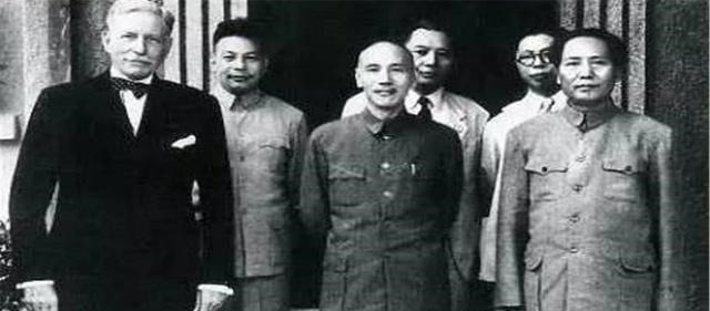 了父亲上级,父亲却因被儿子训话,辞职不干!