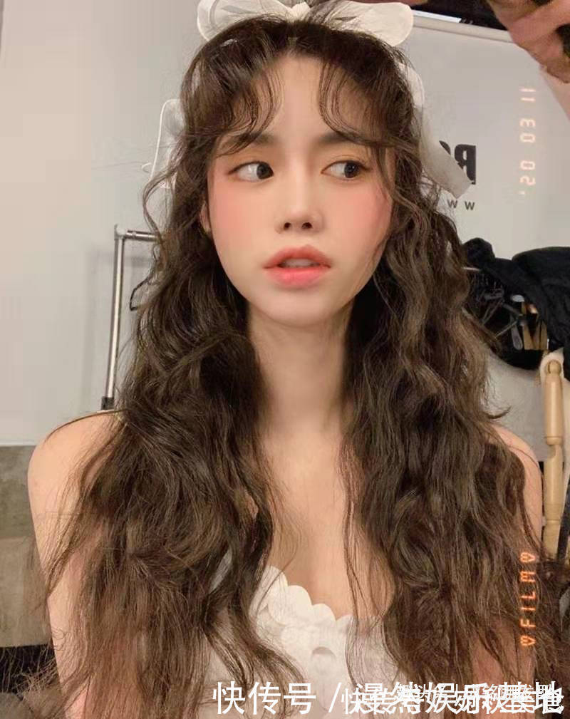 电卷棒 头发细软女生别烫这三种发型,款式好看但发质不适合,伤发又没卷