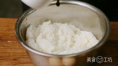 什锦炒饭|炒饭前多加这一步，颗粒分明不粘锅，10分钟就搞定