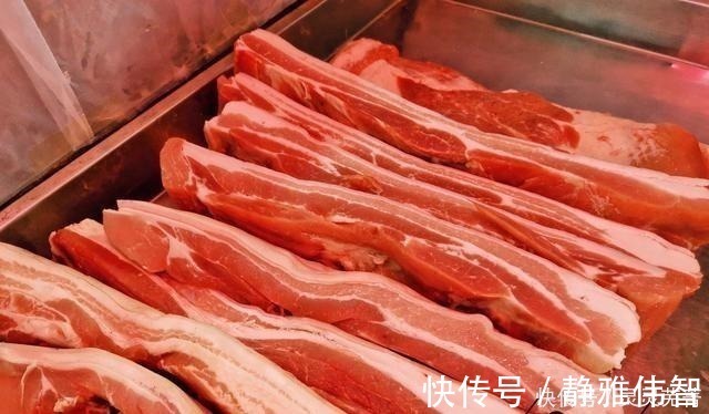 买五花肉时,懂行的人从不看肥瘦,而是注意“上、下”,先收藏了
