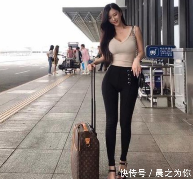 模特|韩国模特被称“海贼王女帝”,玲珑身材,很多女生看了都羡慕