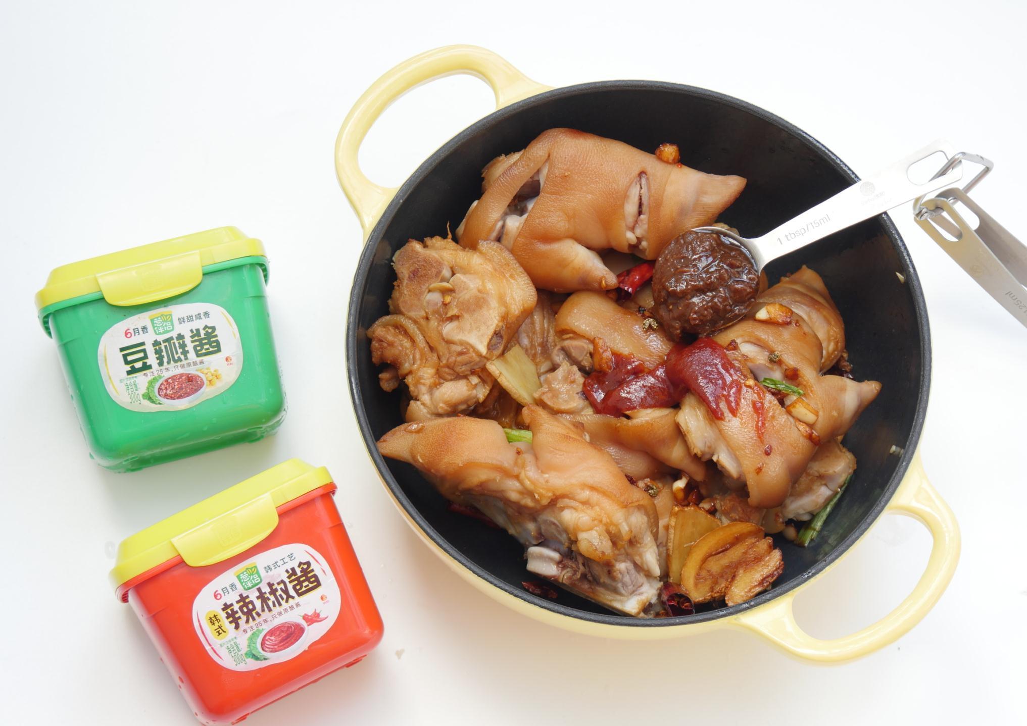 大雪过后必备菜品：卤猪蹄，口感软烂，咸香肥美，入口即化，爆赞