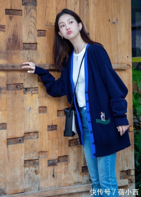 牛仔裤|换季当然要穿“针织衫+牛仔裤”!时髦耐看还百搭,直接照搬也美