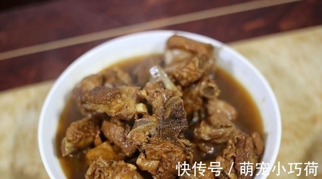 晚餐|四线城市的一家晚餐，一桌菜才花100多，网友：令人羡慕的物价