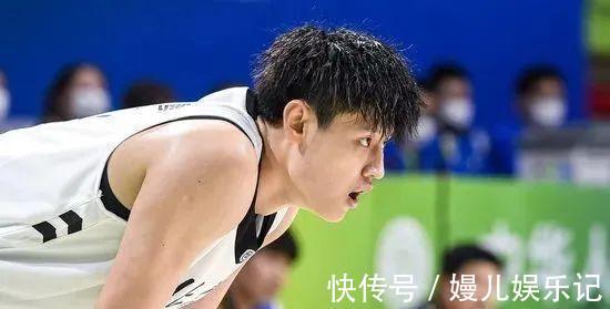 nb第一场就爆!又扣又帽!打崩NBA落选秀!他真是中国男篮的未来