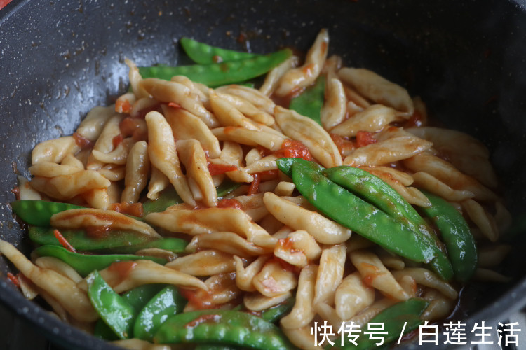 剪刀|冬天，女儿最馋这面食，不用擀不用切，劲道又好吃，上桌就秒光！