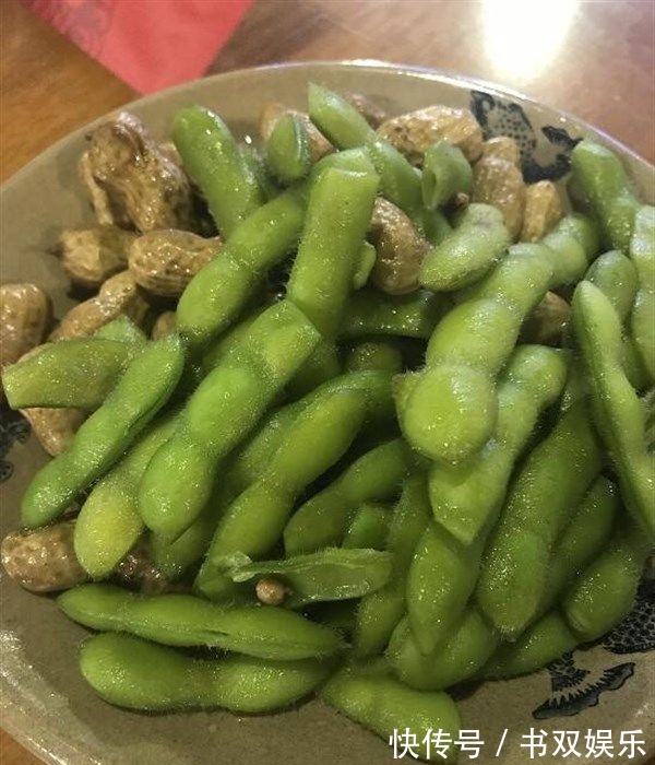 静脉注射|女性不想老,不妨多吃三种食物,美容养颜、滋润肌肤,好吃又不贵