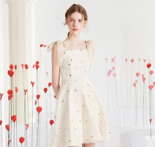 草长莺飞的季节必备穿搭