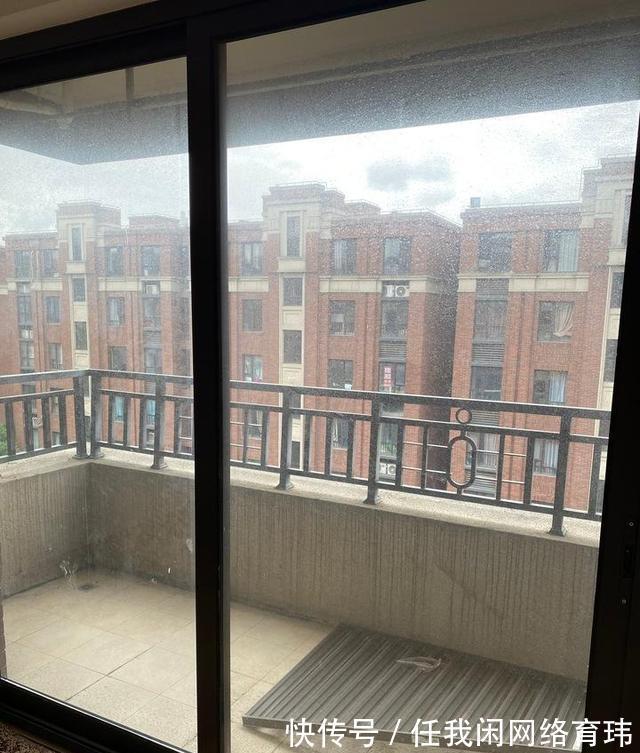 阿里|上海市松江区一89平房产拍卖，以323万元成交