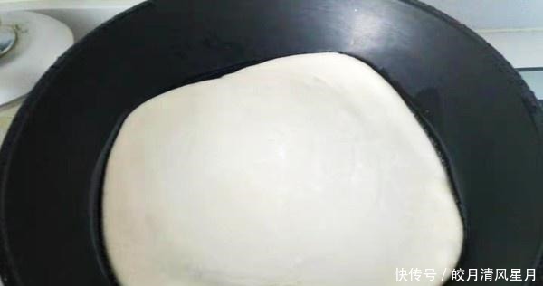 这早餐是我儿子喜欢的,外面很脆,里面很嫩,他是补钙和健康,3