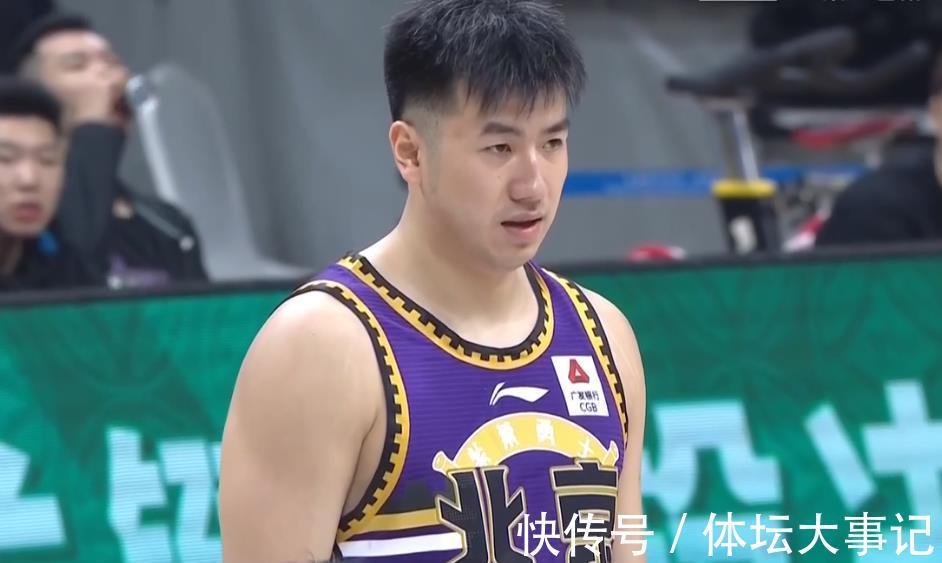 八一旧将|领先14分!马布里破解青岛队,八一旧将拿下14+6,威尔斯10中1
