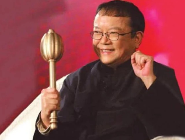 2012年,王刚错砸2亿古董,节目因此停播,后来事情怎么解决的?