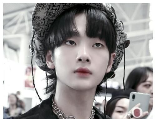 “剛出道，就當導師”的明星，最小的僅20歲，最大的才26歲！