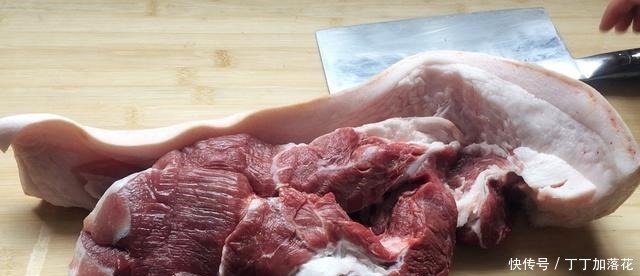 灌腊肠牢记“3白2黄”,我家用了几十年的配方,腊味十足都夸好