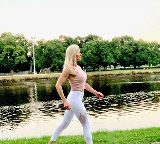 体重|减肥不是少吃多动就可以，4个因素，可能是少吃多动也不瘦的原因