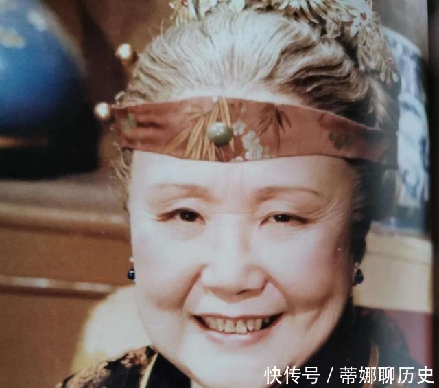 曹雪芹|十几年没进京的江南甄家,为何突然奉旨入宫曹雪芹老太妃病了