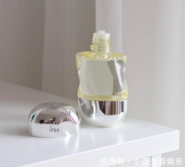 快速提高皮肤滑嫩饱满度，以油养肤绝对可