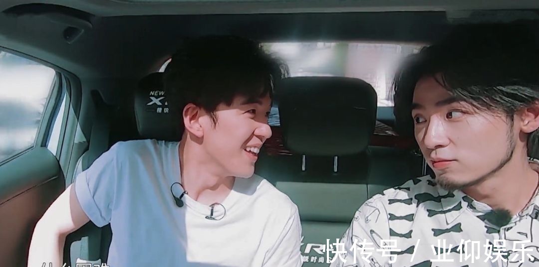 中餐廳高天鶴為留下來,拍黃曉明馬屁,楊紫看不下去當面潑冷水