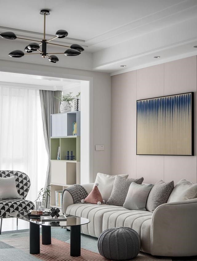 西厨|夫妻俩买下110㎡三居室,装修成轻奢风,室内精致浪漫十分好看