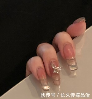 超温柔的日式美甲来了,每一款都无敌显白,还不赶快安排