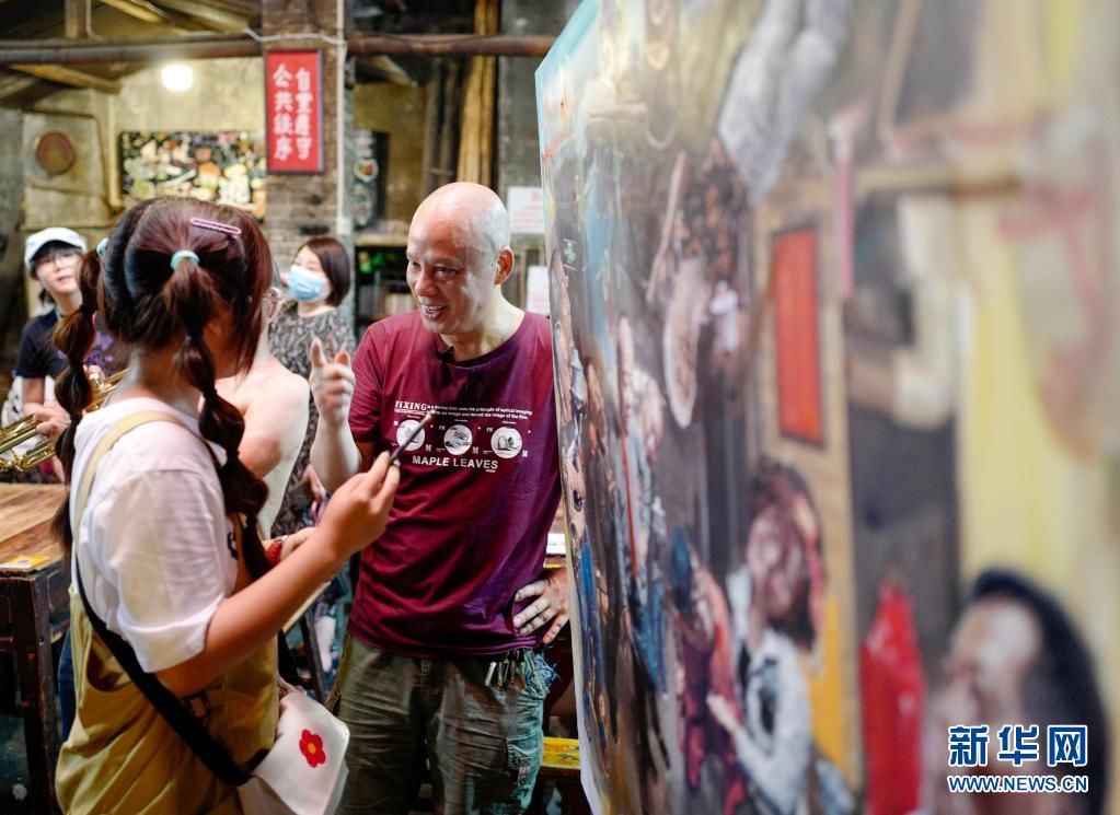 四川美术学院|重庆交通茶馆：一位画家眼中的人间万象