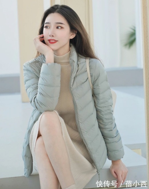 内搭 “羽绒服”怎么穿才不丑?内行人都知道,选对内搭和下装才是关键