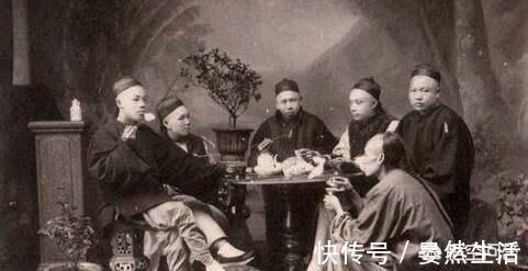 冰糖炖燕窝|古代皇帝每天吃饭,真的有几百道菜吗?