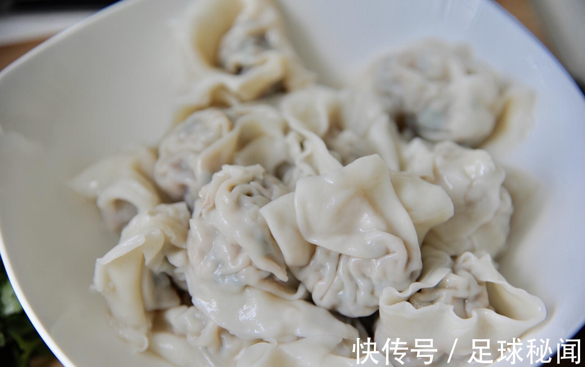 馄饨的新吃法，拌着吃，香辣开胃，一口接一口，好吃到停不下来