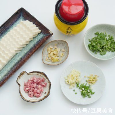 肉丁泡菜拌豆腐你这么做，不怕你不上瘾
