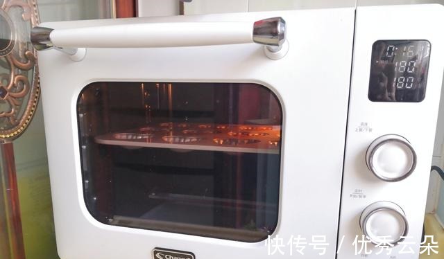 贝壳形|秋天奶茶配它，吃出快乐好气色，方法简单一看就会，想不成功都难！