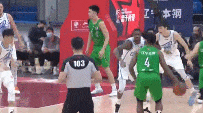 俞澤辰|俞澤辰爆發(fā)三分7中4 張鎮(zhèn)麟休戰(zhàn)付豪鋒線高效砍24分