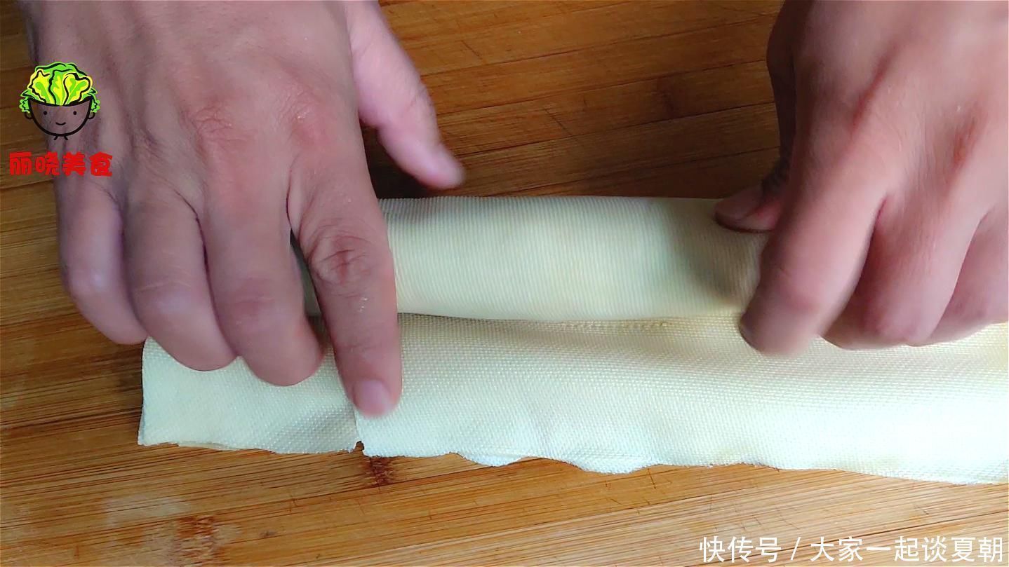 豆腐皮别炒菜了，教你好吃做法，我家一周吃5次，真的是太解馋了