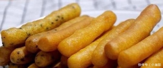 4个红薯,打入2个鸡蛋,不放面粉,做孩子爱吃的薯条,酥脆香甜