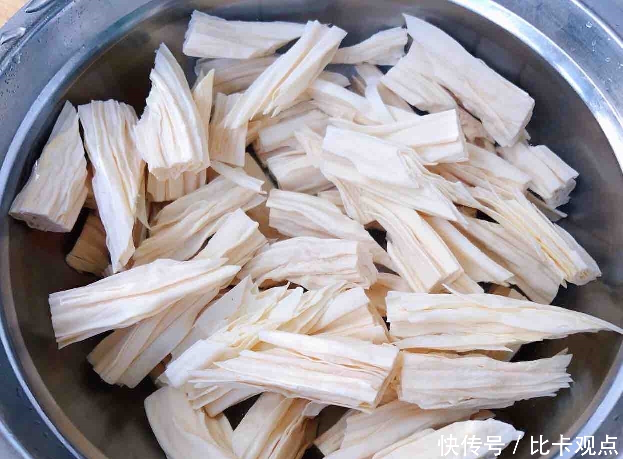 腐竹最“忌讳”直接用水泡,有很多人都不懂,难怪是外烂里硬!