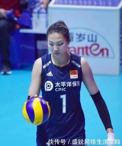周波|袁心玥的故事:小时候比朱婷更受重视,如今是女排副攻线最后希望