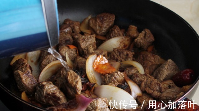 桔皮|红烧牛肉别就知道放酱油加个它比饭店做的还好吃!