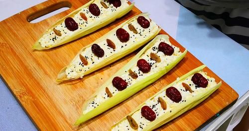 做法|玉米别再煮着吃，教你个独特吃法，又香又甜还易消化，做法超简单