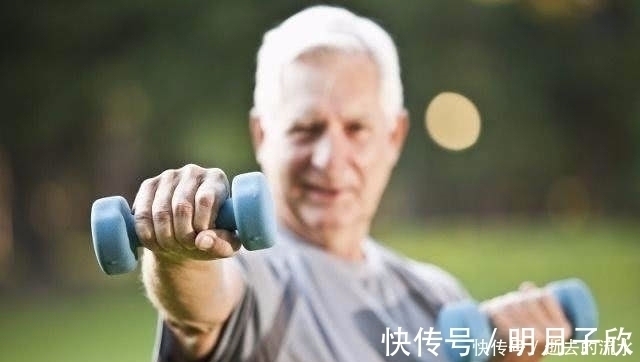 早上起床|长寿的人,晨起后通常会有4个“共性”,坚持下去,许会有好效果