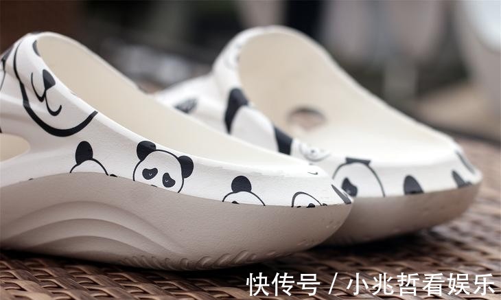 eva 爱了爱了!这又好看又舒缓的咕咚熊猫款运动舒缓拖鞋
