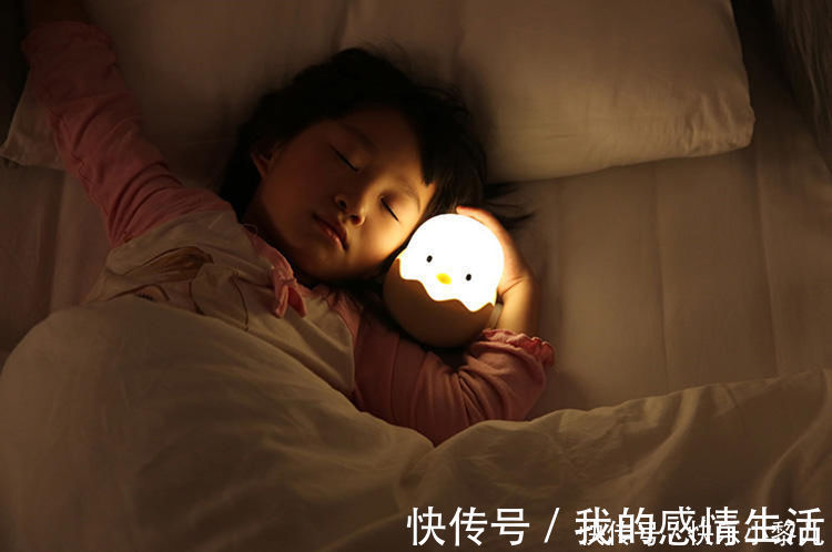 宝妈|老人常说“睡一觉,长一寸”,贪睡宝宝长得高?需远离错误睡姿