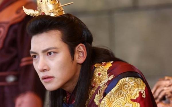 寻花问柳|亡国之君王衍,写了一首22字的寻花问柳诗,为何被看作高雅文学