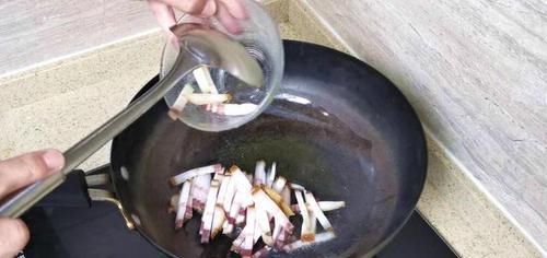  这才是胡萝卜最好吃的做法，白吃了20年胡萝卜，配米饭太好吃了