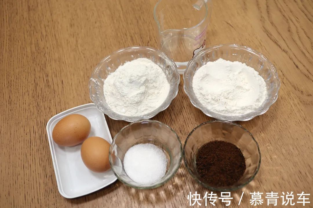 红糖|5块搞定的小零食，家有面粉就能做！2个鸡蛋1碗面，家有孩子快收藏！