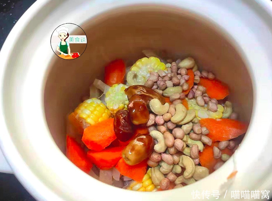 此汤太鲜美了,几种素菜食材一锅炖,不放一块肉,春天喝特营养